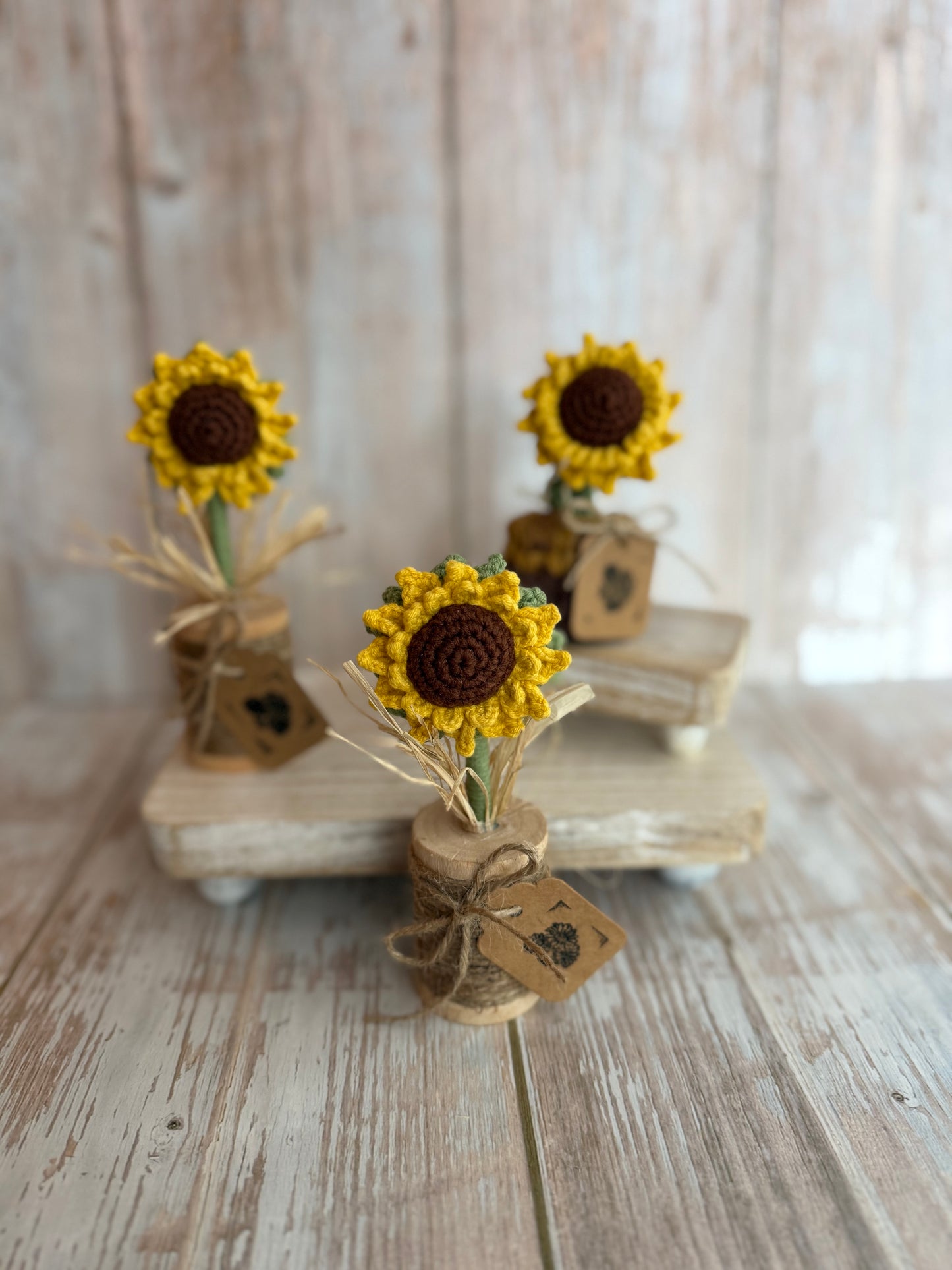 Rustic Crochet Sunflower Arrangement in Wooden Spool Vase, Handcrafted Sunflower Ornament, Crochet Flower in Twine Wrapped Spool, Farmhouse Style Crochet Sunflower with Wooden Spool Base, Boho Rustic Crochet Sunflower Tabletop Decoration