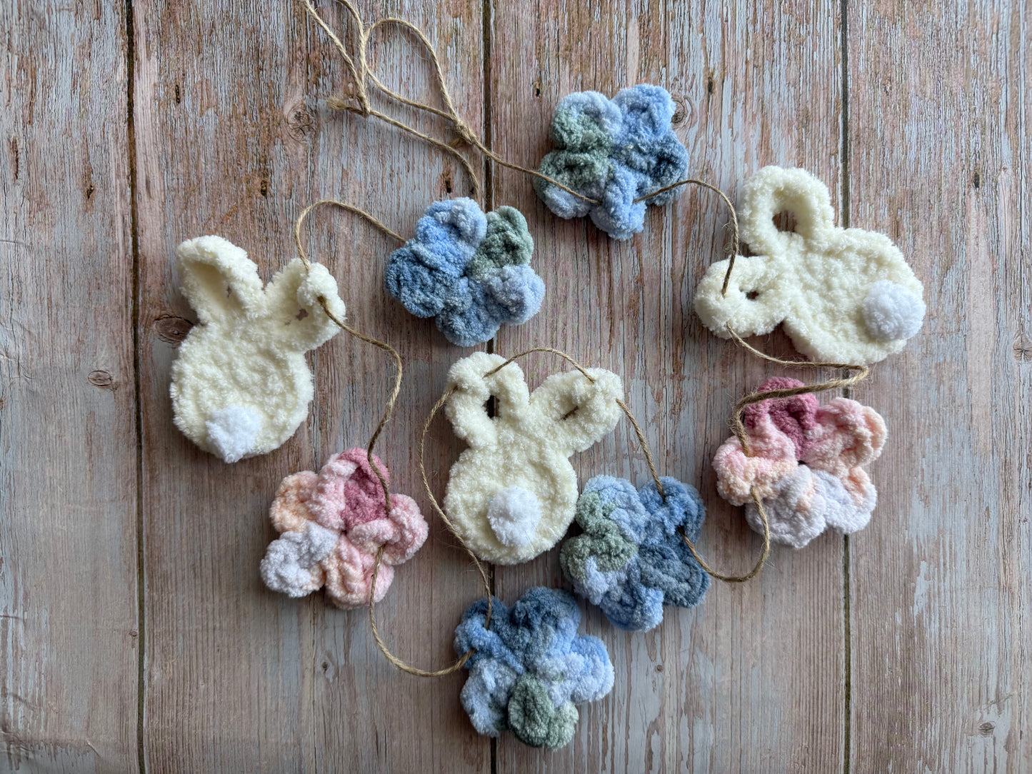 Handmade Spring Bunny & Flower Garland, Crochet Bunny & Blossoms Garland – Spring Decor, Pastel Easter Bunny Garland – Handmade Crochet