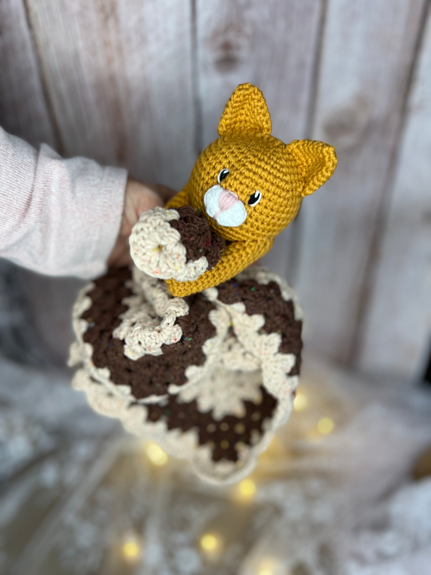 Kitty Lovey Blanket, Handmade Kitty Lovey, Readymade, Handcrafted Snuggler, Handmade Toys, Custom Baby Gifts, Artisan Crochet Toys, Artisanal Baby Shower Presents
