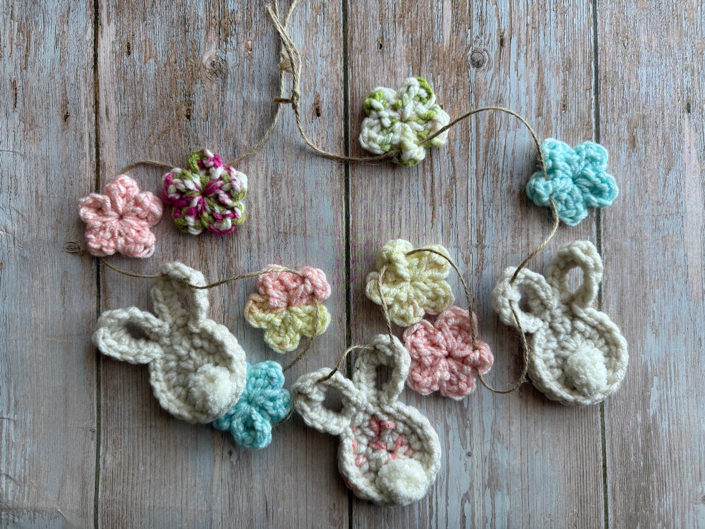 Handmade Spring Bunny & Flower Garland, Crochet Bunny & Blossoms Garland – Spring Decor, Pastel Easter Bunny Garland – Handmade Crochet