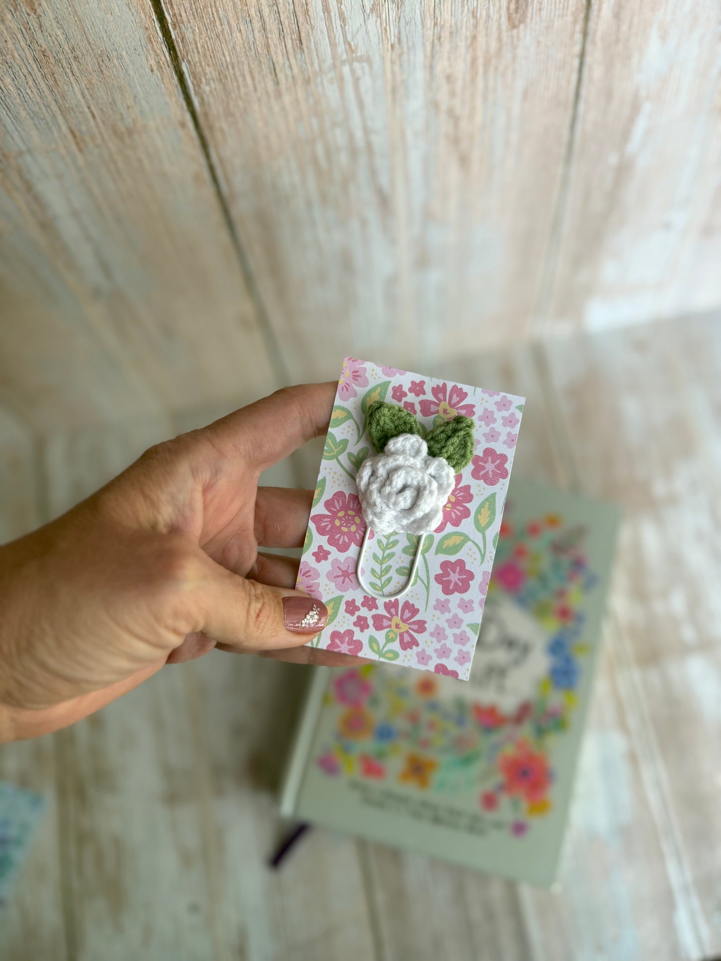 Crochet Rose Paper Clip, Floral Bookmark Clip – Handmade, Delicate Rose Page Marker, Handcrafted Flower Clip for Journals & Planners, Crochet Blossom Clip