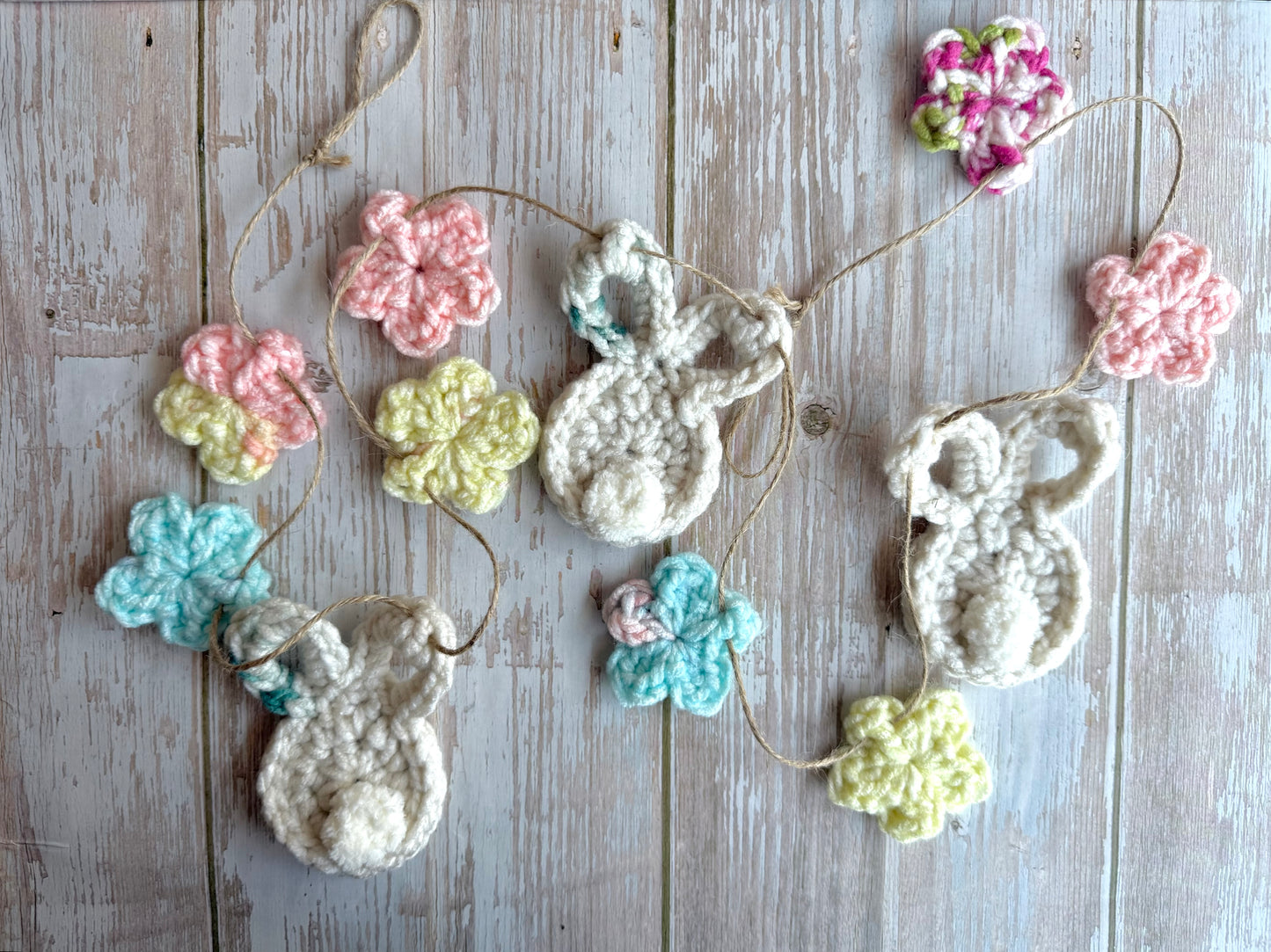 Handmade Spring Bunny & Flower Garland, Crochet Bunny & Blossoms Garland – Spring Decor, Pastel Easter Bunny Garland – Handmade Crochet