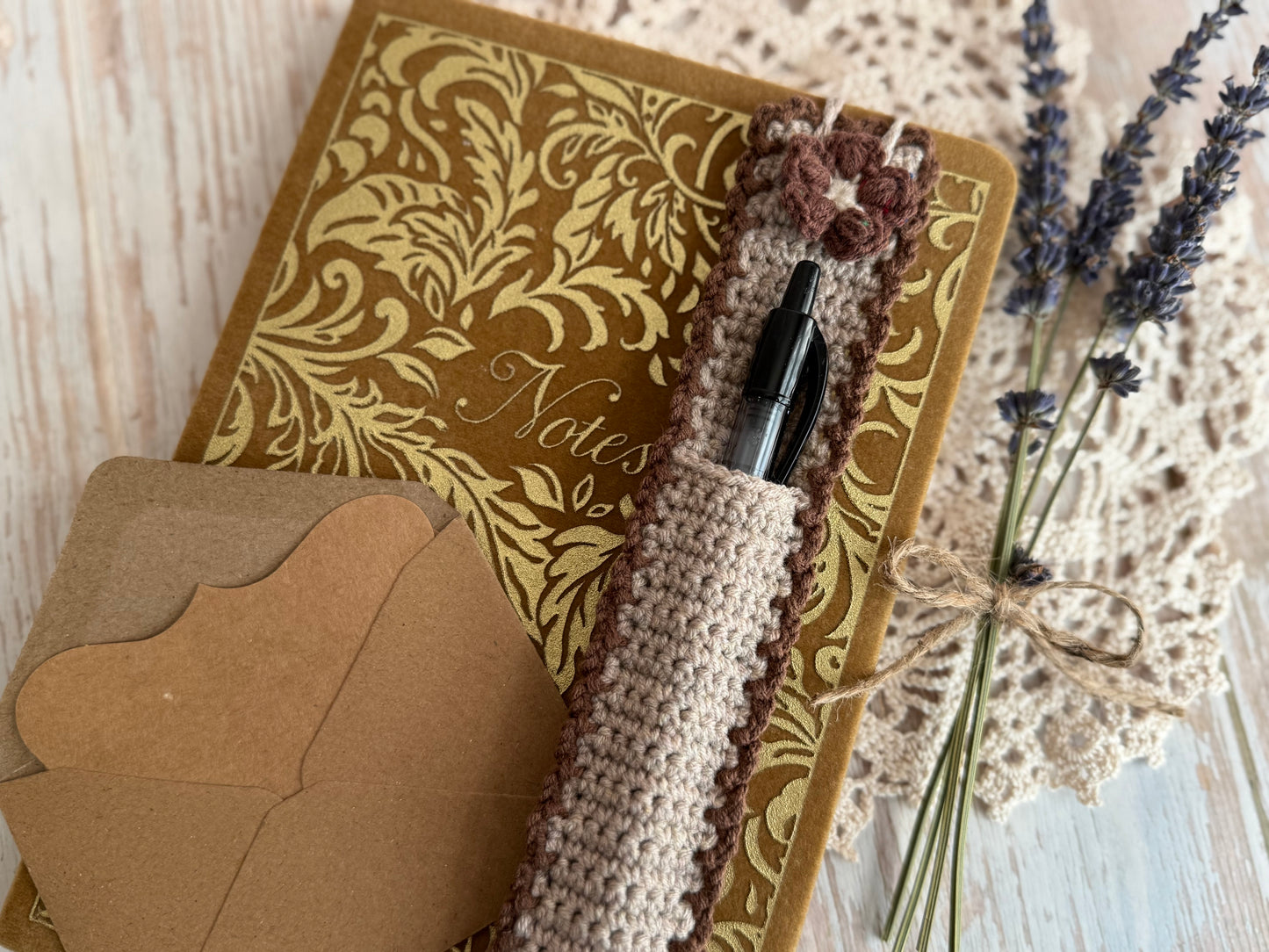 Mother’s Day Notebook, Pen & Crochet Pen Holder Gift, Handmade Writing Gift Set for Her, Thoughtful Gift Set for Teachers – Notebook, Crochet Pen Sleeve & Pen, Tea Time Writing Set – Cozy Notebook Gift, Relax & Write Gift Set with Handmade Touch