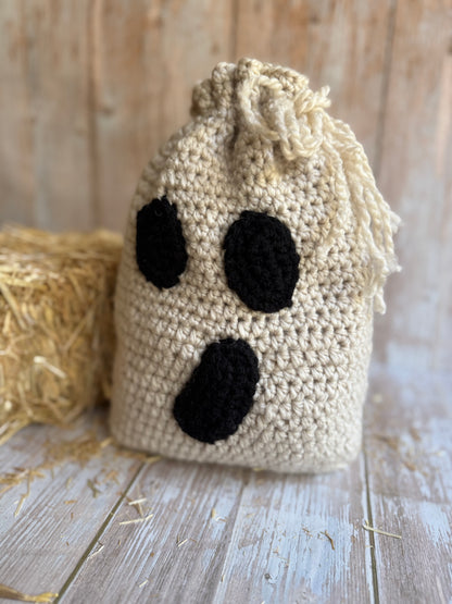 Handmade Crochet Scarecrow, Fall Home Decor, Rustic Autumn Accent, Crochet Scarecrow Decoration, Farmhouse Fall Decor, Harvest Season Gift, Adorable Stuffed Spooky Characters, Silly Scarecrows