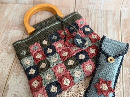 Vintage Granny Square Crochet Handbag Set with Wooden Handle & Eyeglasses Case, Floral Granny Square Crochet Purse with Matching Eyeglass Pouch, Rustic Handmade Crochet Bag Set with Wooden Handle & Buttoned Eyeglasses Case