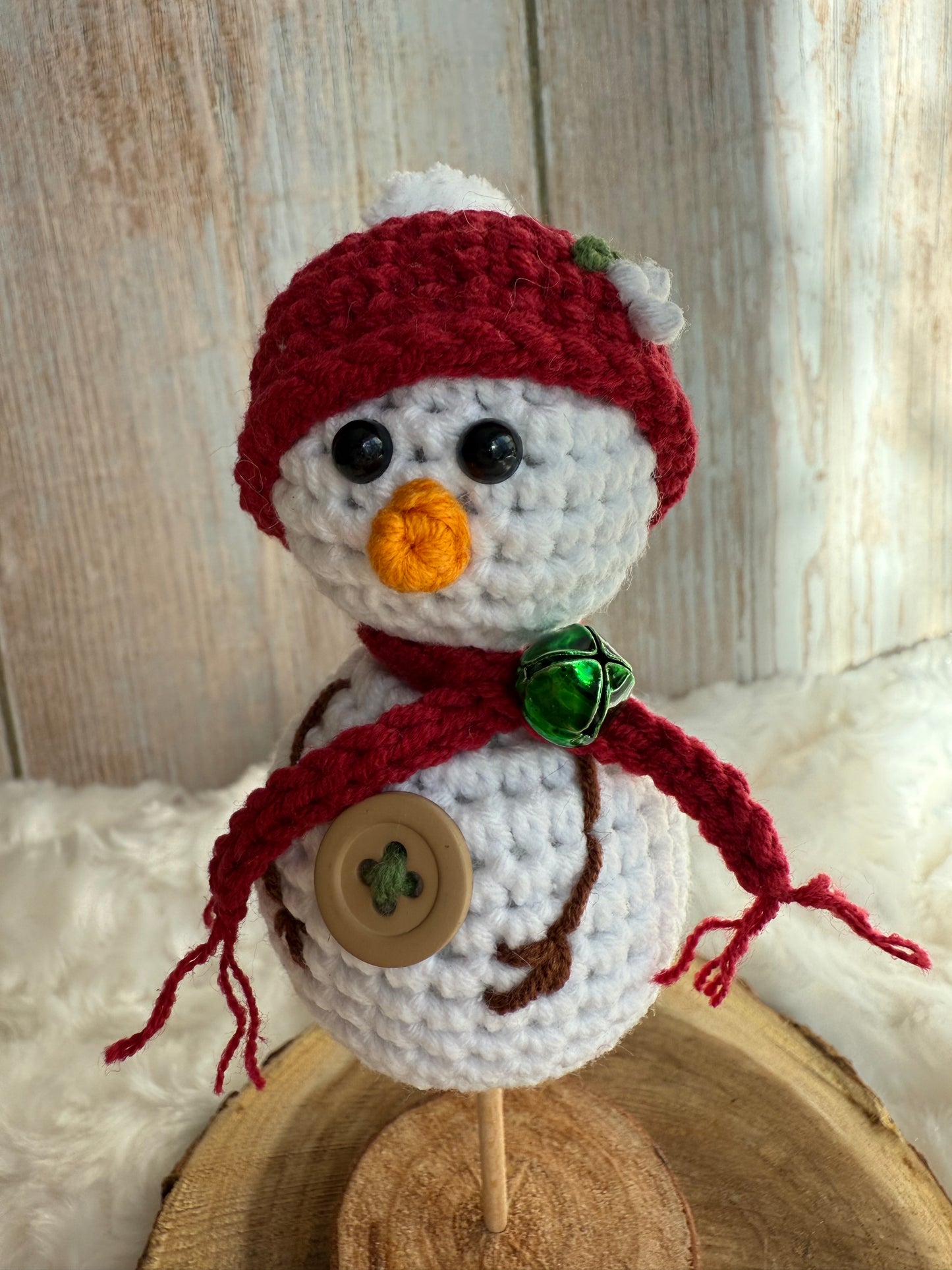 Crochet Snowman on Wood Stand Handmade Winter Decor, Handmade Crochet Snowman with Hat & Scarf Christmas Table Decoration, Amigurumi Snowman Ornament Cozy Winter Home Accent, Crochet Snowman Figurine Rustic Holiday Decor on Wooden Base