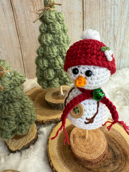 Crochet Snowman on Wood Stand Handmade Winter Decor, Handmade Crochet Snowman with Hat & Scarf Christmas Table Decoration, Amigurumi Snowman Ornament Cozy Winter Home Accent, Crochet Snowman Figurine Rustic Holiday Decor on Wooden Base