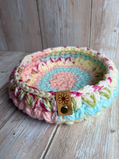 Pastel Chunky Crochet Baskets, Colorful Handmade Crochet Baskets – Cozy Home Decor, Soft & Sturdy Crochet Nesting Baskets – Pastel Edition, Handmade Chunky Crochet Baskets – Available in Three Sizes