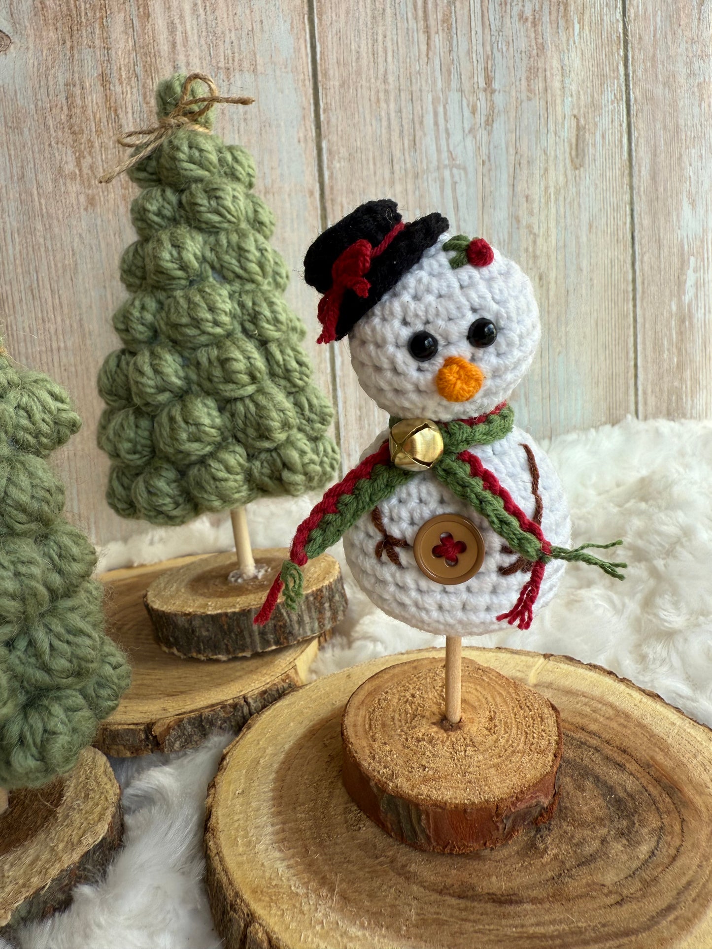 Crochet Snowman on Wood Stand Handmade Winter Decor, Handmade Crochet Snowman with Hat & Scarf Christmas Table Decoration, Amigurumi Snowman Ornament Cozy Winter Home Accent, Crochet Snowman Figurine Rustic Holiday Decor on Wooden Base