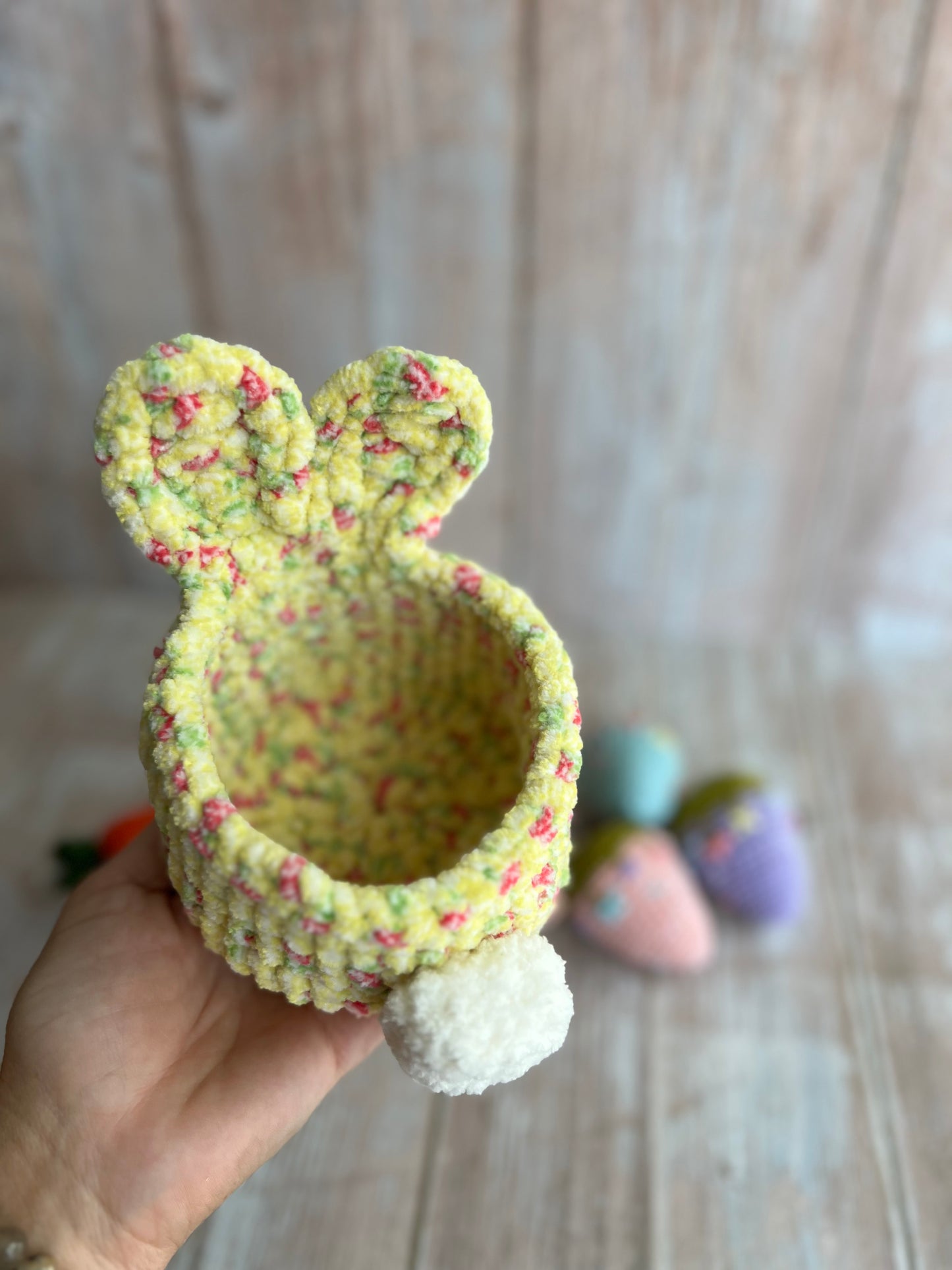 Handmade Plush Bunny Basket – Soft Easter Decoration with Pom-Pom Tail