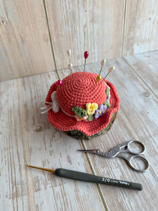 Handmade Crochet Hat Pin Cushion – Vintage-Inspired Spring Floral Decor, Adorable Crochet Hat Pin Cushion – Handmade Springtime Sewing Accessory & Decor, Spring Decor, Unique, Readymade Mother’s Day Gift Idea
