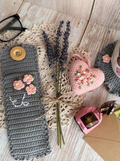 Mom’s Cozy Corner Gift Box, Heartfelt Moments: Mother’s Day Box, Cherished Moments Mother’s Day Kit, Long-distance “Thinking of You” Surprise, Grandmother’s Birthday