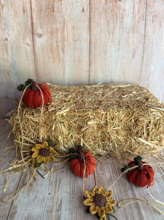 Autumn Harvest Crochet Garland, Handmade Fall Garland Rustic Pumpkins & Sunflowers, Cozy Crochet Fall Garland Pumpkins & Blooms, Rustic Pumpkin & Sunflower Garland, Autumn Home Decor, Handmade Crochet Fall Garland Farmhouse Style