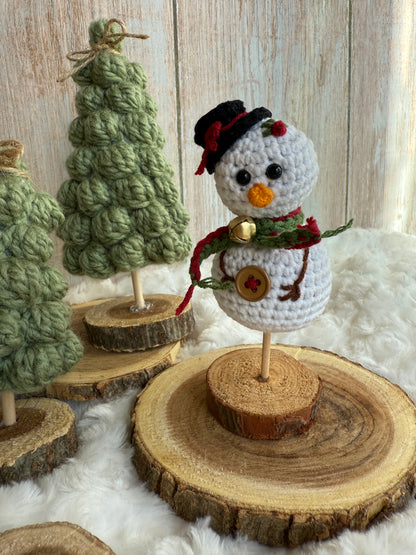 Crochet Snowman on Wood Stand Handmade Winter Decor, Handmade Crochet Snowman with Hat & Scarf Christmas Table Decoration, Amigurumi Snowman Ornament Cozy Winter Home Accent, Crochet Snowman Figurine Rustic Holiday Decor on Wooden Base
