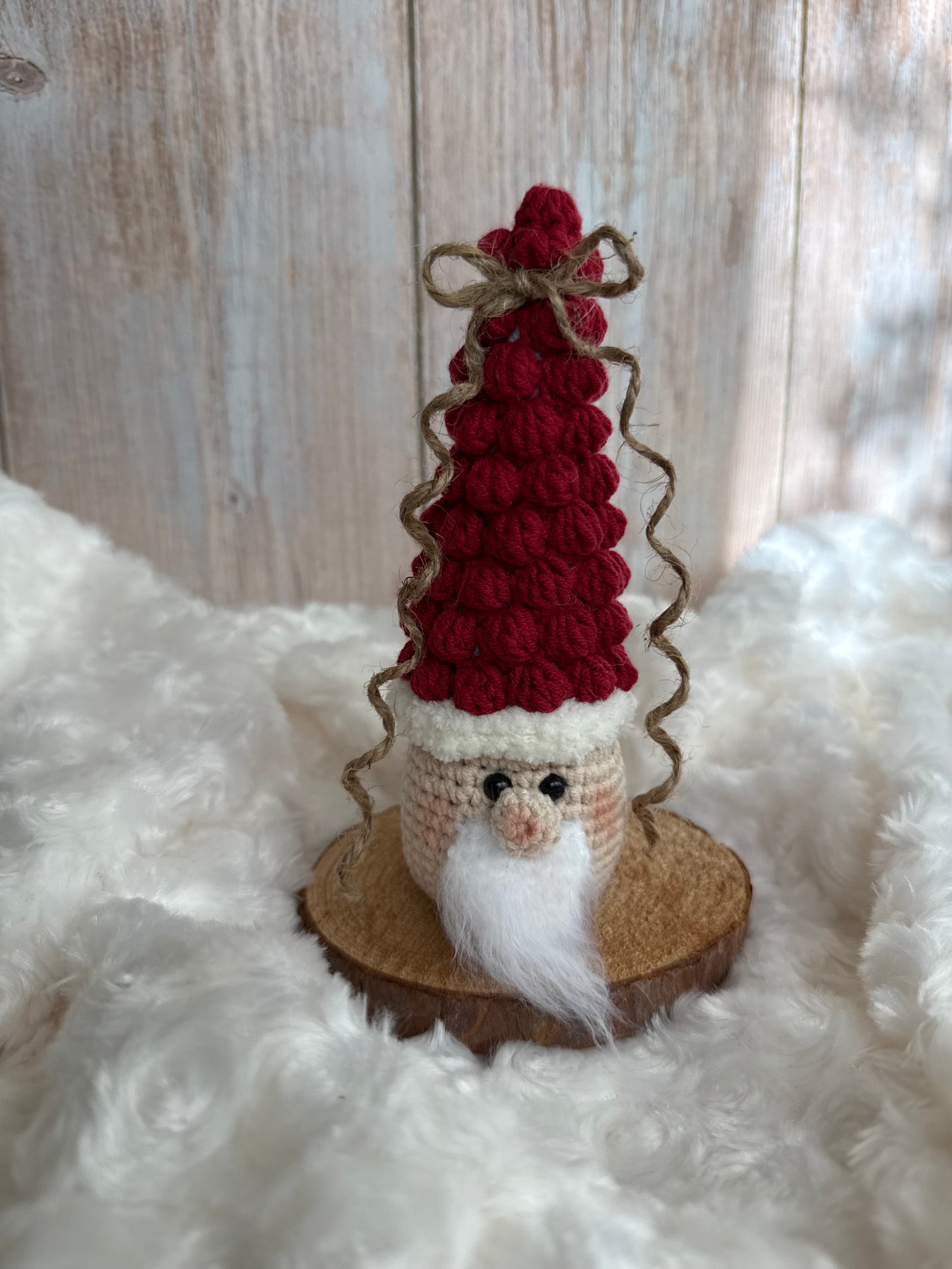 Crocheted Santa Gnome Ornament, Rustic Christmas Santa Decoration, Handmade Santa Gnome with Wooden Base, Crochet Santa Claus – Farmhouse Holiday Decor, Nordic Style Santa Gnome
