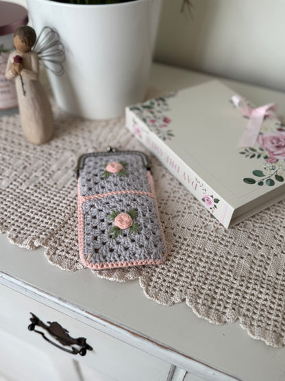 Handmade Crochet Floral Granny Square Glasses Case – Vintage Rose Design