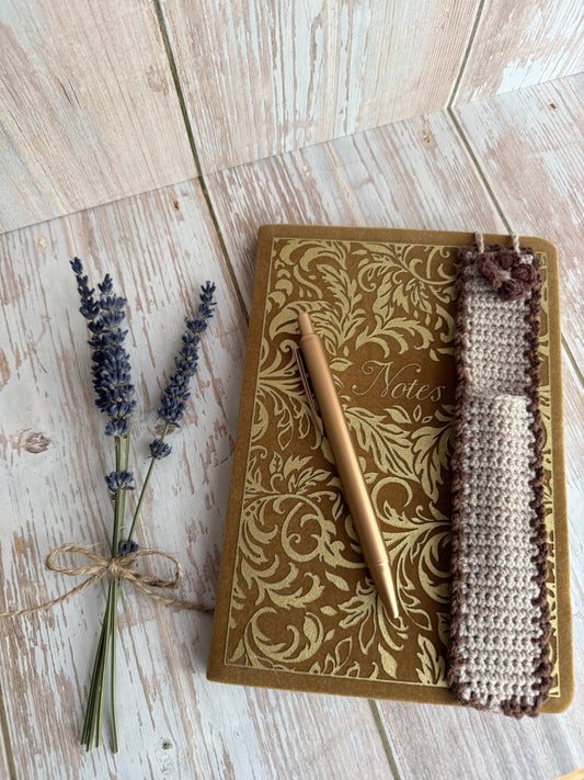 Mother’s Day Notebook, Pen & Crochet Pen Holder Gift, Handmade Writing Gift Set for Her, Thoughtful Gift Set for Teachers – Notebook, Crochet Pen Sleeve & Pen, Tea Time Writing Set – Cozy Notebook Gift, Relax & Write Gift Set with Handmade Touch